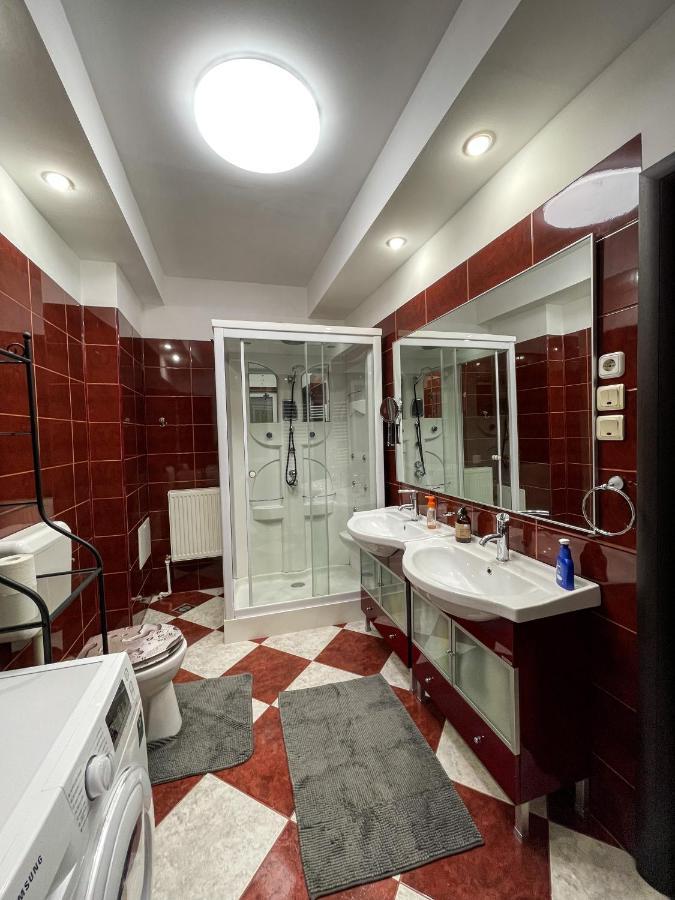Central Apartment W/ Fire Place - Ground Floor Bucarest Extérieur photo