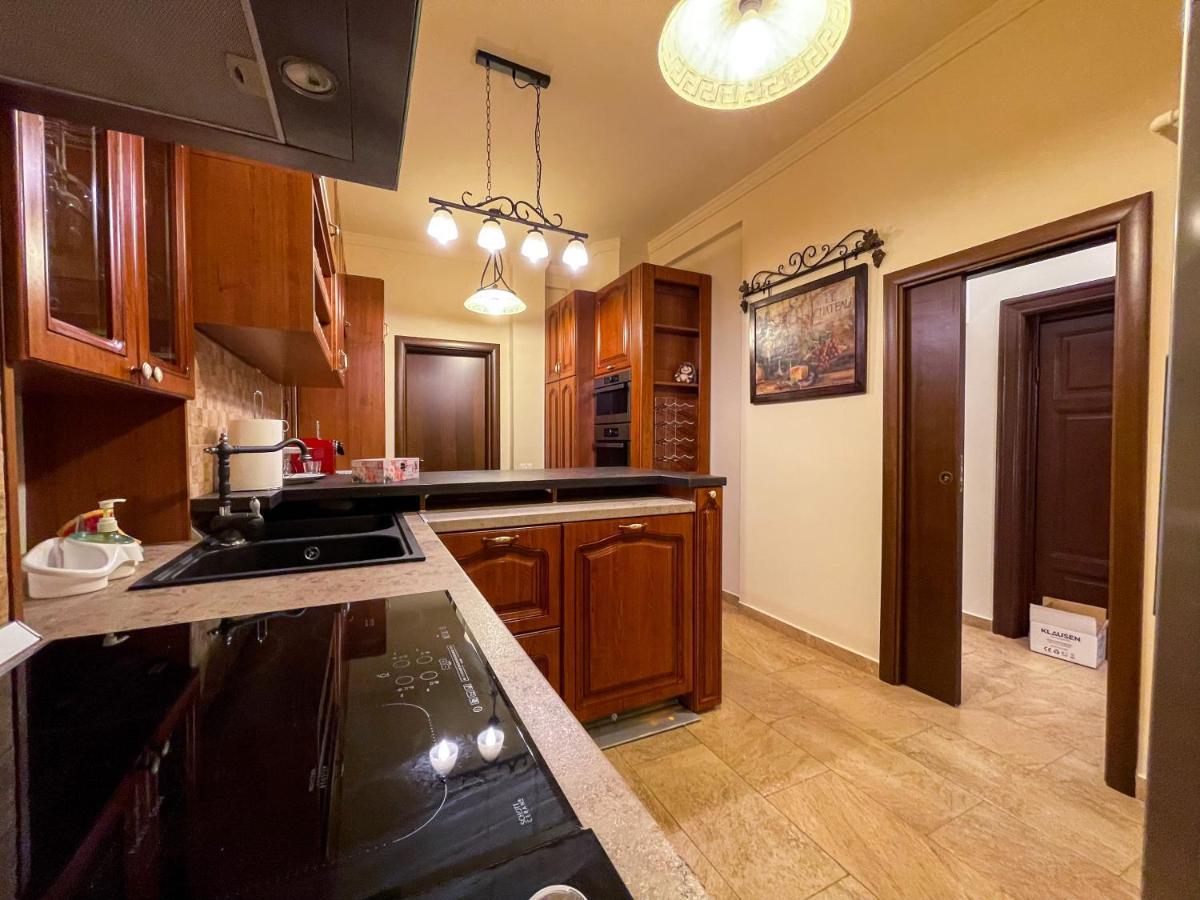 Central Apartment W/ Fire Place - Ground Floor Bucarest Extérieur photo